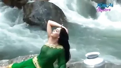 های خود را در حمام سکس پورن ویدیو در صبح زود است در مورد